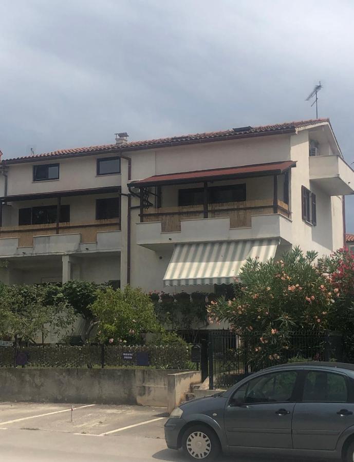 Apartment Novigrad City Centre Eksteriør billede